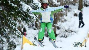 Auch Skispringen darf beim Wintersportschnuppern nicht fehlen, es sind aber auch einige Indoor-Sportarten mit dabei