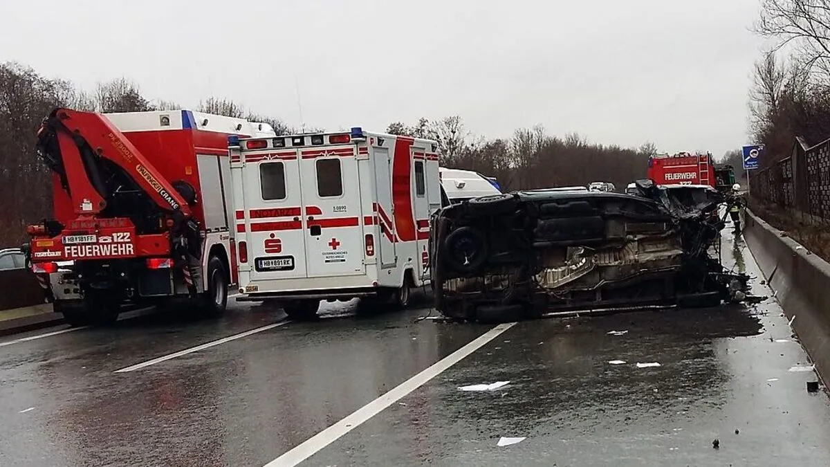 Das Fahrzeug hatte sich überschlagen