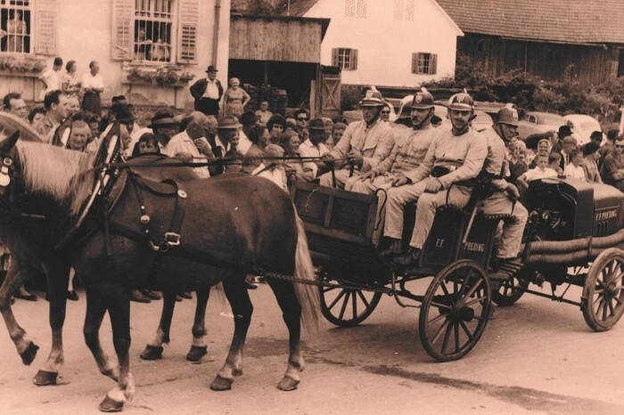 Mannschaftswagen mit Pferden der FF Preding im Jahr 1930.