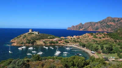 Mediterrane Vielfalt erleben: Traumreise nach Korsika