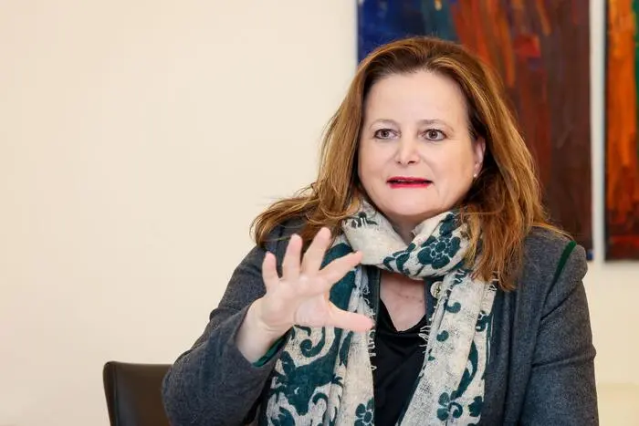 Verkehrslandesrätin Claudia Holzer gab bekannt, dass die B 20 bereits am Mittwochabend wieder geöffnet wird