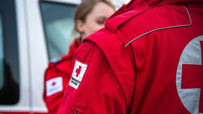 Das Unfallopfer wurde vom Roten Kreuz versorgt