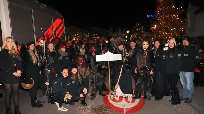 Die Köflacher Gruam Teifl'n mit Obmann Matthias Pichler organisierten den großen Lauf und waren gemeinsam mit der Freiwilligen Feuerwehr und zahlreichen Helfern für den reibungslosen Ablauf verantwortlich.