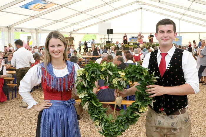 Grund war das 70-Jahr-Jubiläum der örtlichen Landjugend (LJ), zu dem Obmann David Ratheiser und Leiterin Laura Ratheiser mit ihrem Team geladen hatten (Foto). 
