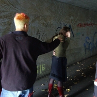 Jugendliche Gewalttäter entwickeln sich auch aufgrund von negativer Gruppendynamik