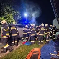 Zwei Personen wurden bei dem Unfall schwer verletzt