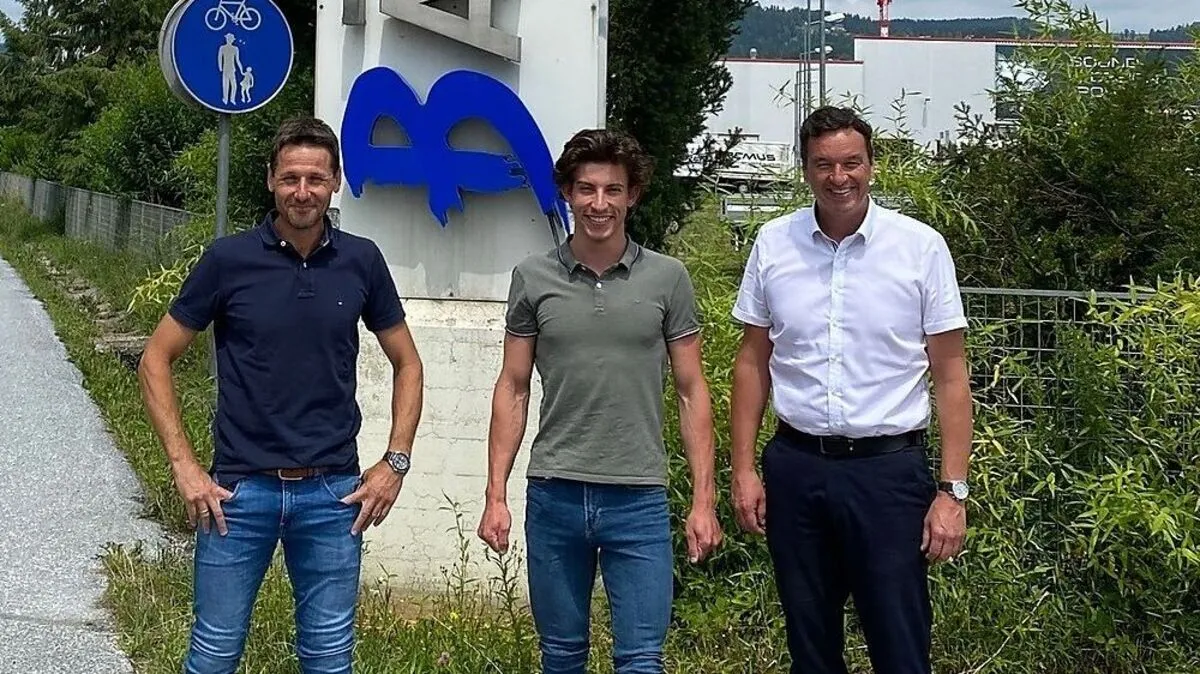 Florian Friedrich (Mitte) wird Lehrling in Bärnbach