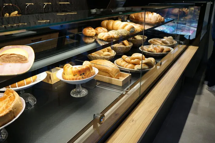 Das Gebäck stammt von der Alpenbrot Bäckerei Jechart und der Sonnenbäckerei Rumpf.