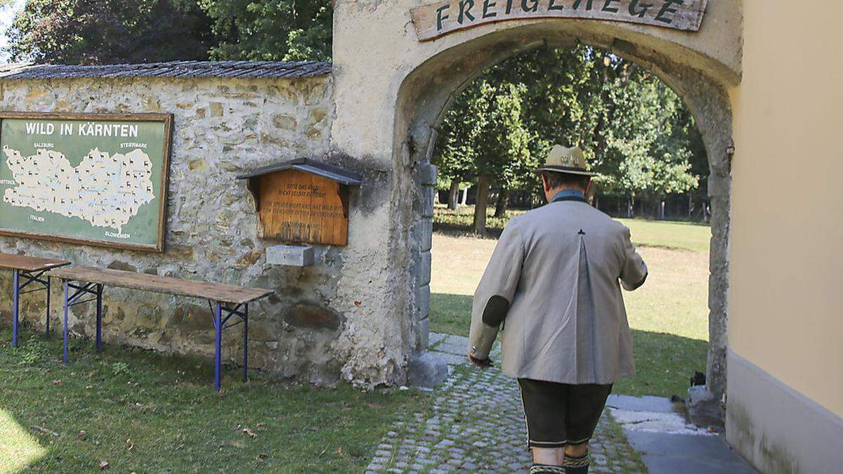 Ferdinand Gorton kehrt Schloss Mageregg, dem Sitz der Kärntner Jägerschaft, den Rücken. Jäger bleibt er trotzdem