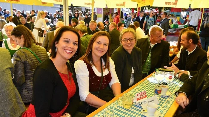 Gefeiert wird im Oktober traditionell in Niederwölz: Auch 2023 findet wieder der traditionelle Maxlaunmarkt statt, der Jahr für Jahr Zigtausdende Besucher anlockt.