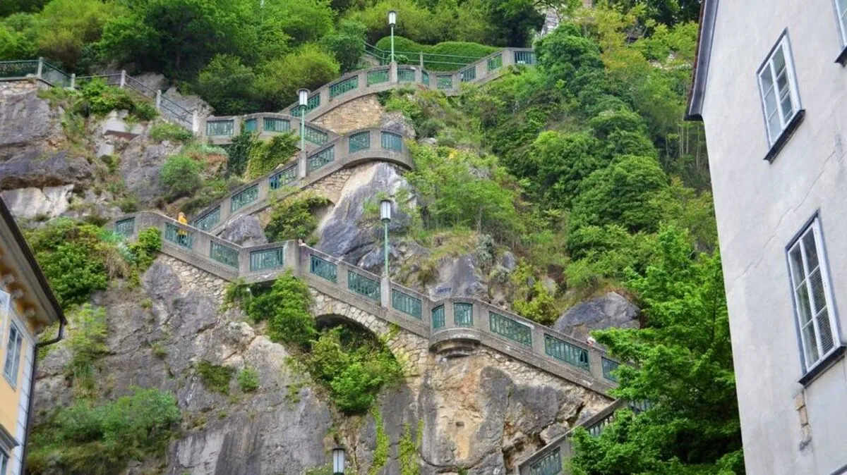 Beim dem Sturm der Franzosen auf den Schloßberg vor 210 Jahren gab es den Kriegssteig noch nicht. Dieser ist "erst" 100 Jahre alt