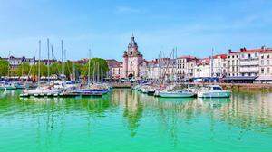 Der malerische Hafen von La Rochelle ist ein Höhepunkt von vielen auf der exklusiven Leserreise in den Westen Frankreichs