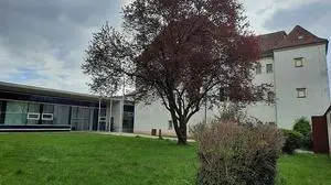 Ein Pfleger musste sich wegen Körperverletzung vor Gericht verantworten