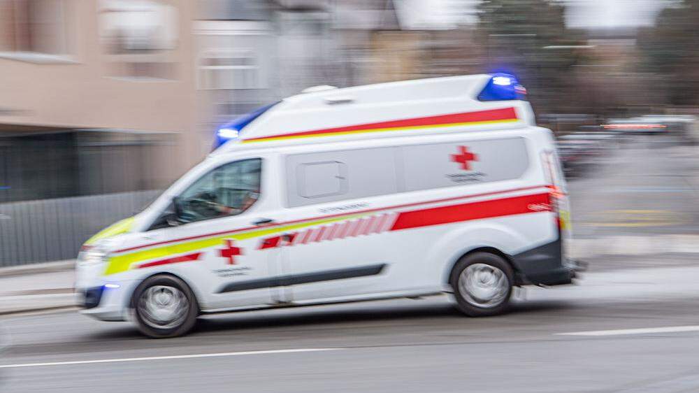 Das Rote Kreuz brachte den 82-jährigen Quad-Lenker ins LKH Feldbach