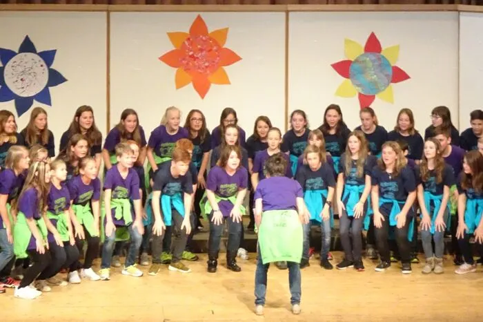 Stimmgewaltig ist der Chor der 1a und 2a der Musik NMS Hermagor, unter der Leitung von Katharina Wastl undDaniela Steiner