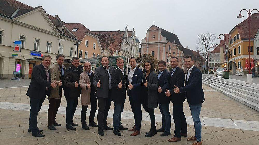Die ÖVP-Truppe in Frohnleiten jubelt stellvertretend für die Türkisen in ganz Graz-Umgebung