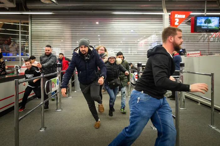 Während viele Leute verständnislos den Kopf schütteln, gefällt die Aktion aber zahlreichen Kunden.