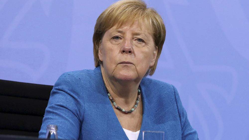 Merkel hatte die Kritik im Rahmen einer Pressekonferenz in Südafrika im Februar 2020 geäußert, einen Tag nach der umstrittenen Wahl in Thüringen.
