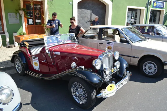 Beim „Grand Prix von Eibiswald“ am Sonntag durften die Fahrer noch einmal ihre Prachtstücke den staunenden Besuchern auf einem kurzen Rundkurs präsentieren.