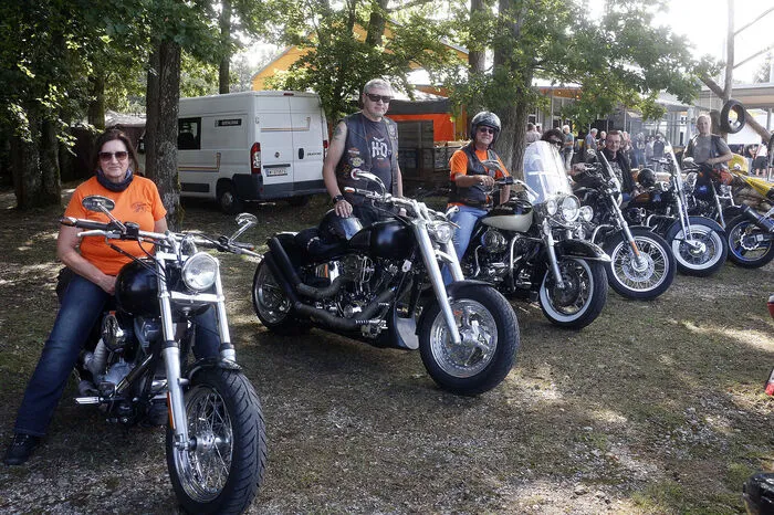 Eine Vielzahl begeisterter Biker kamen angereist und verbrachten gemütliche Stunden.