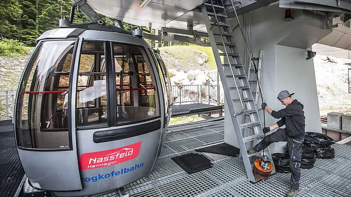 Die Nassfeld-Bahnen werden zurzeit für den Winter gewartet