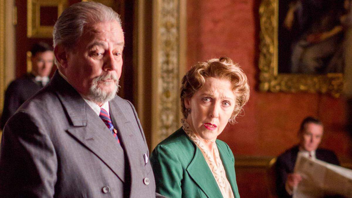 James Carroll Jordan (Abe Ryland) und Patricia Hodge (Madame Olivier) in Agatha Christies Krimi