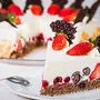Beeren-Joghurt-Torte, gebacken von SchülerInnen der HLW St. Peter
