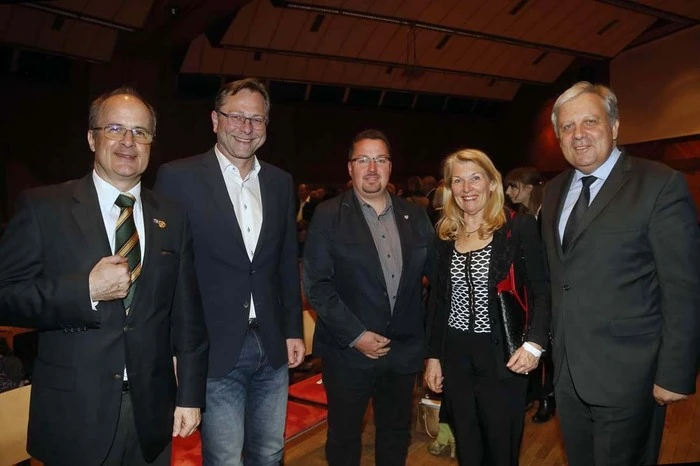 der auch Bürgermeister Werner Gutzwar, Finanzstadtreferent Christian Sommerbauer oder Kulturreferrent Hermann Großschedl beiwohnten.