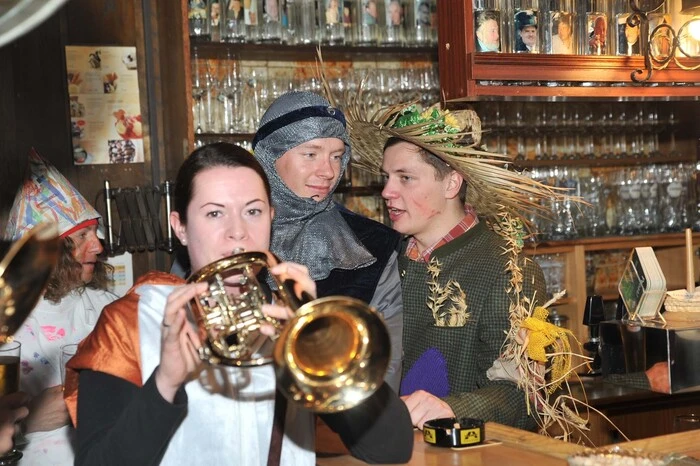 Faschingsmarsch im GH Neuwirth