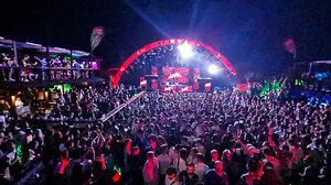 Das Festival wirbt mit dem Slogan "Partytstrand der Superlative"