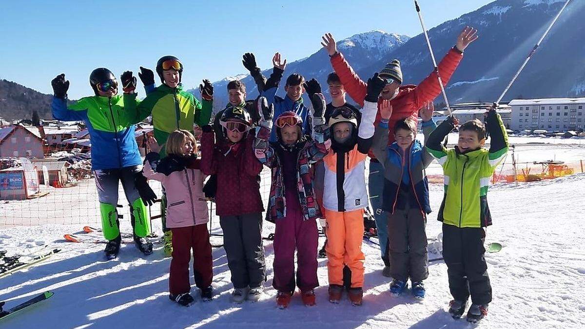 Lesachtaler Schüler erleben Pistenspaß in Obertillach