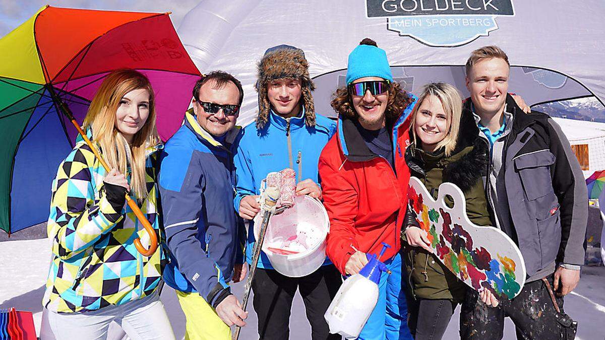 Nadine Edlinger, Peter Kircher, Hamza Der, Kofla Hone, Michelle Bretis und Philipp Landsiedler erlebten einen bunten Skitag