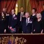 König Charles III, Königin Camilla, Prinz William und seine Frau Katherine sowie Prinzessin Anne und weitere Familienmitglieder bei der Gedenkfeier für die Kriegstoten