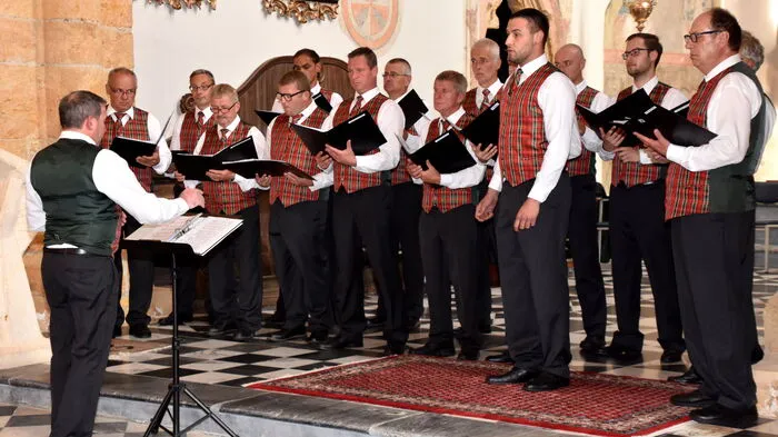 Besucher konnten auch in diesem Sommer während der Öffnungszeiten der St. Leonhardkirche in Murau ein abwechslungsreiches Programm mit Führungen und Konzerten genießen.