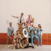 Die siebenköpfige Brass-Band Buena Banda