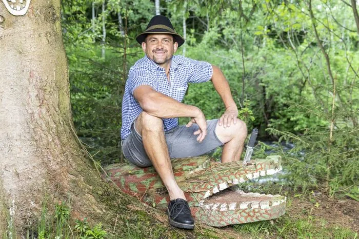Beim winterlichen Casting sprang der 48-Jährige mit seinen Kumpels kurzerhand in den eiskalten Bach. Martin, der gar nicht schüchterne Steirer, ist einer von sieben Kandidaten die sich heute zum Auftakt der 15. Staffel der beliebten Kuppelshow „Bauer sucht Frau“ (ATV, 20.15 Uhr) der Öffentlichkeit präsentieren. Sternzeichen: Fische.