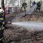 Die Feuerwehr bei den Löscharbeiten