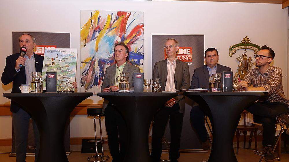 Karl Pack (VP), Wolfgang Böhmer (SP), Christoph Wallner (Grüne), Lutz Pratter (FP) und Dominik Berghofer (Neos) diskutierten mehr als zwei Stunden lang