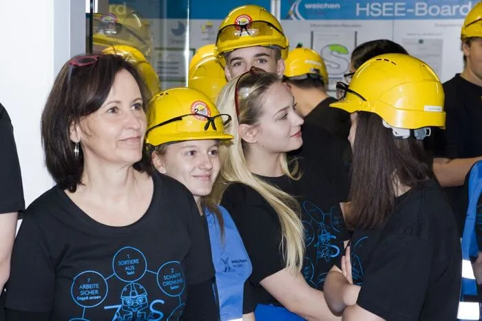 Mit 1. September 2019 werden 52 Lehrlinge am Standort in neun verschiedenen Lehrberufen ausgebildet. „Wir sehen Lehrlinge als Investition in die Zukunft“, so Helmut Kreiter, Geschäftsführer der Voestalpine Weichensysteme GmbH.