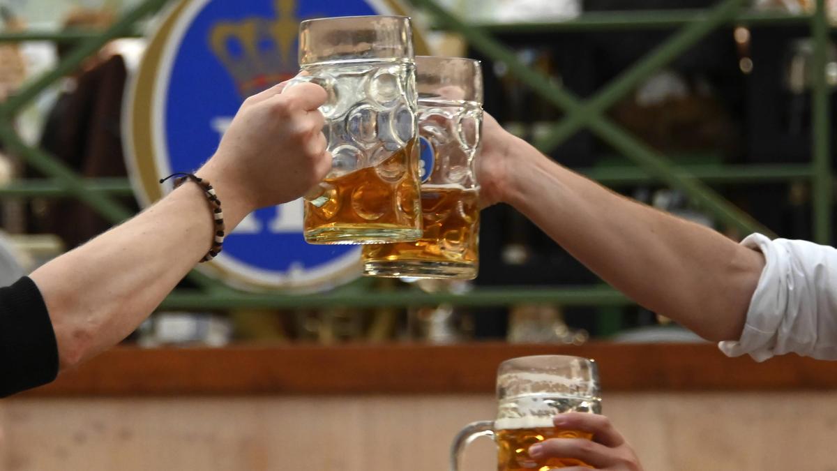 Bierkrüge | Das diesjährige Oktoberfest wird ohne den Partyklassiker auskommen müssen 