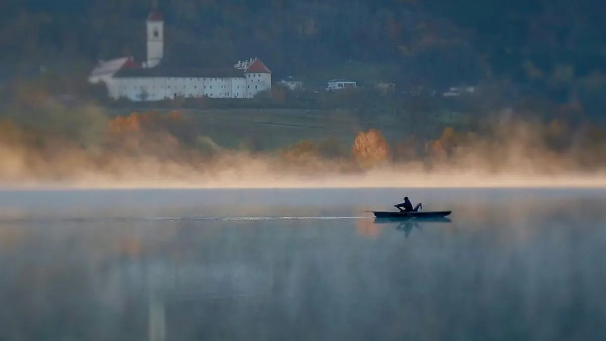 Das Stift St. Georgen ist ein ehemaliges Benediktinerinnenstift und besteht seit über 1000 Jahren
