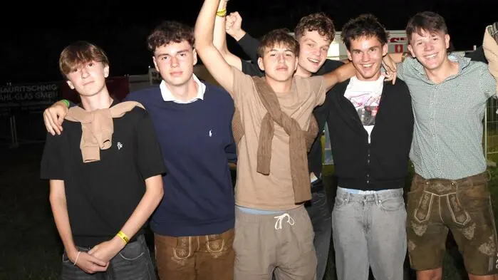 In Feierstimmung zeigte sich am Wochenende die Landjugend (LJ) Frauenstein unter Obmann Nico Köfer und Leiterin Johanna Schlintl. In Scharen waren die Partytiger am Samstagabend Richtung Obermühlbach gepilgert, um beim Landjugendfest dabei zu sein. 