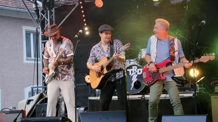 Nach einigen Jahren Pause waren „The Ridin‘ Dudes“ wieder zu Gast in Köflach beim Teil acht des Musiksommers 2024.