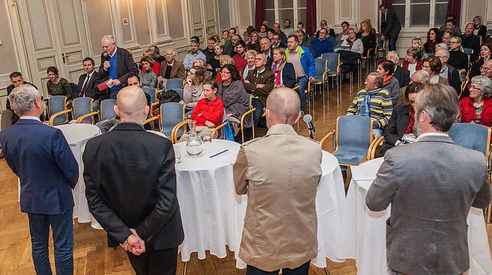 Im Rathaus Wolfsberg wurden die Bürger über den weiteren Prozess informiert. Im Anschluss gab es eine offene Diskussion mit den Besuchern