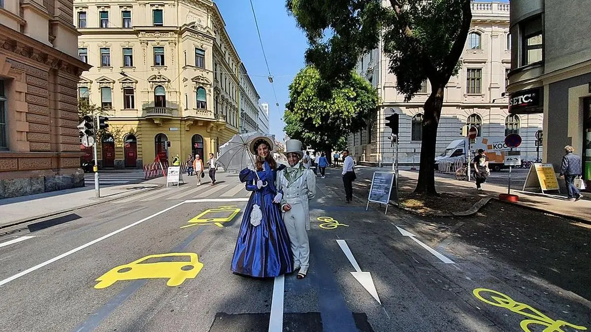Flanieren wie einst in der Neutorgasse: Das geht am autofreien Tag