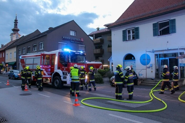 Brandursache dürfte der Defekt eines Standlüfters in einem Schulungsraum sein