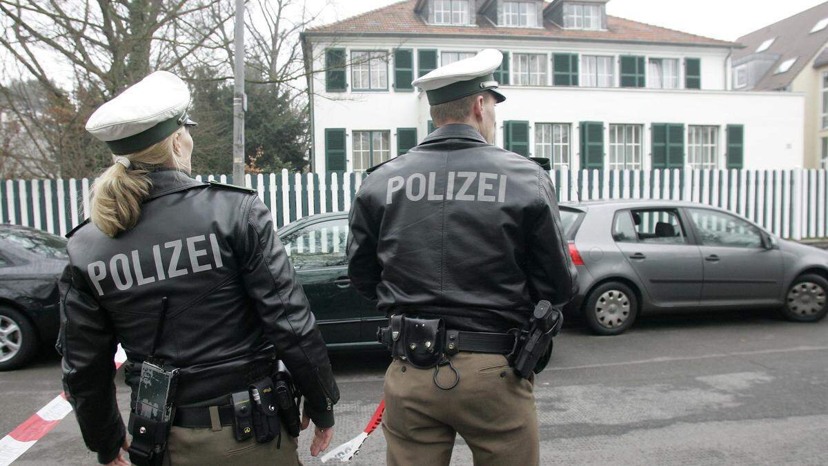 Die deutsche Polizei führte nach dem tragischen Tod vier Festnahmen durch