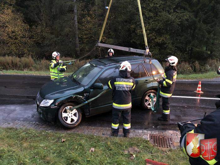 Die Feuerwehr war mit 13 Kameradinnen und Kameraden im Einsatz