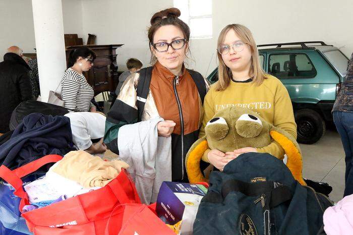 Nataliia und ihre Tochter Veronika sind aus Pokrowsk geflohen
