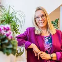 Polizistin Sylvia Klee: „Man lernt sich abzugrenzen“. Bei ihren Blumen bekommt sie den Kopf frei